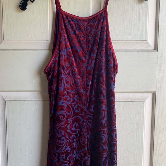 Dress - Picture 4 of 6